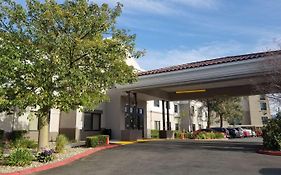 Holiday Inn Express & Suites Santa Clarita